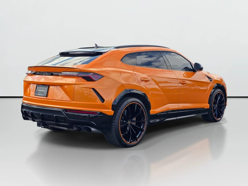 2021 Lamborghini Urus - Image 5 of 31