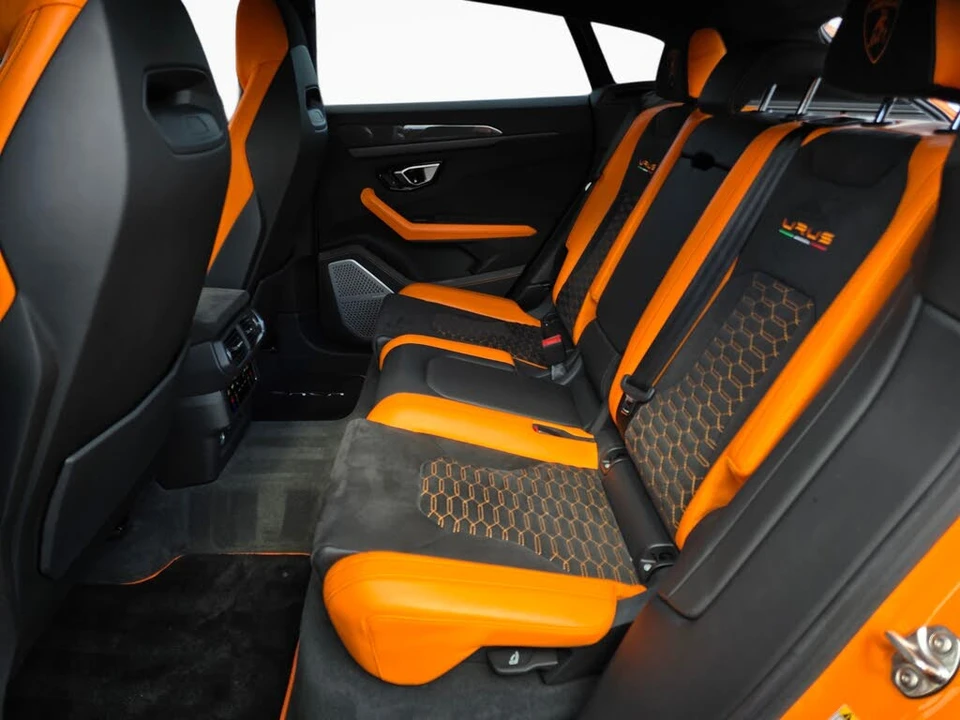 2021 Lamborghini Urus - Image 18 of 31