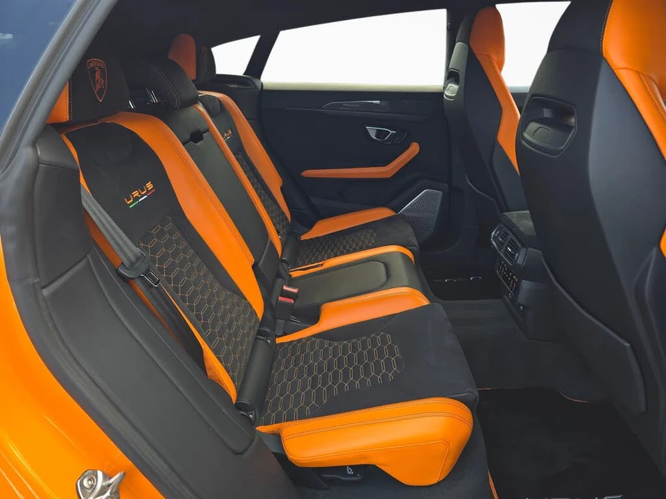 2021 Lamborghini Urus - Image 24 of 31