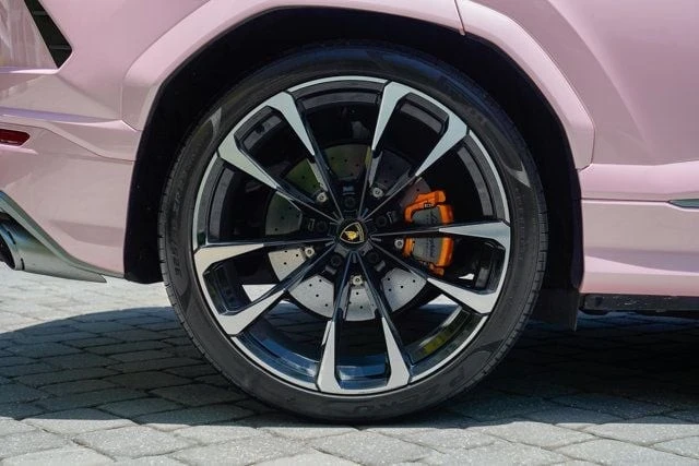 2021 Lamborghini Urus - Image 19 of 21