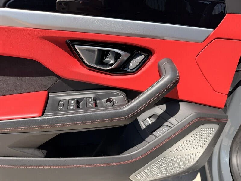 2021 Lamborghini Urus - Image 30 of 31