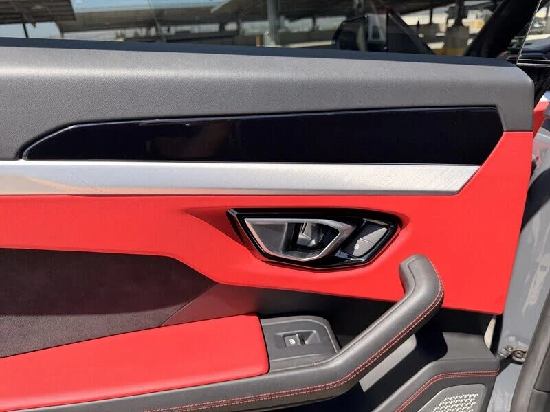 2021 Lamborghini Urus - Image 26 of 31