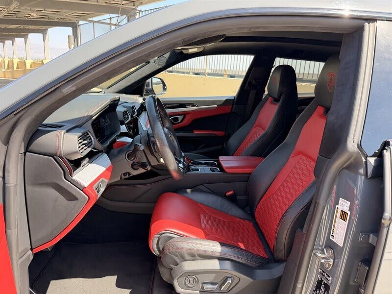 2021 Lamborghini Urus - Image 19 of 31