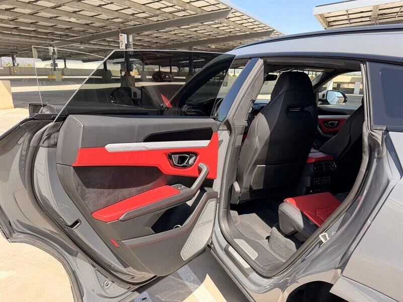 2021 Lamborghini Urus - Image 20 of 31