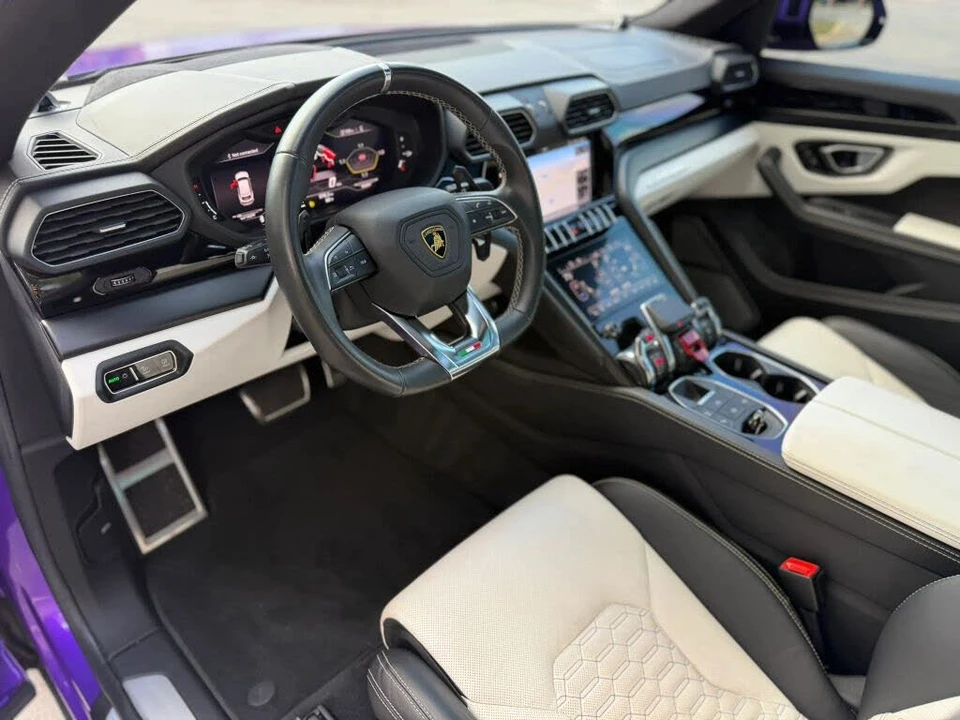 2021 Lamborghini Urus - Image 29 of 31