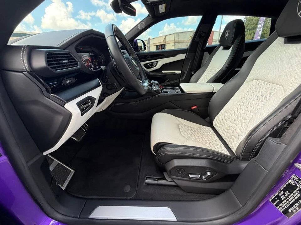 2021 Lamborghini Urus - Image 25 of 31