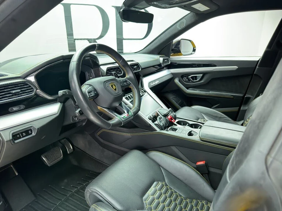 2021 Lamborghini Urus - Image 15 of 26