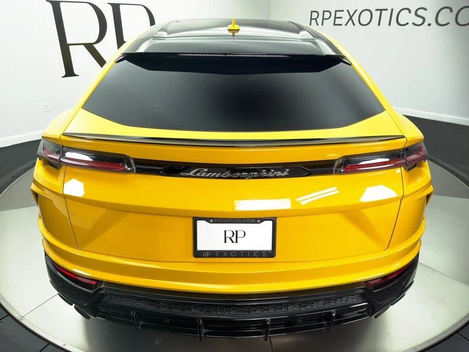 2021 Lamborghini Urus - Image 11 of 26