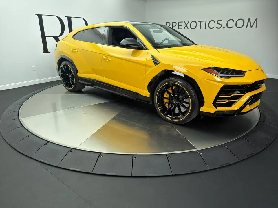 2021 Lamborghini Urus - Image 8 of 26
