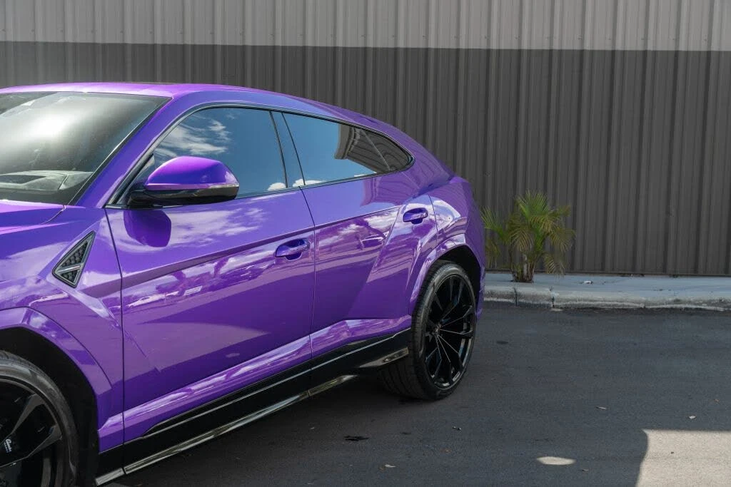 2021 Lamborghini Urus - Image 2 of 31