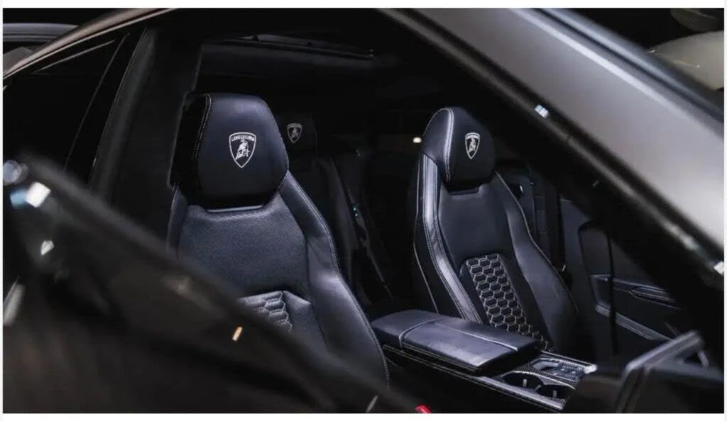 2021 Lamborghini Urus - Image 8 of 12