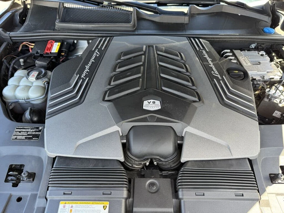 2021 Lamborghini Urus - Image 16 of 31