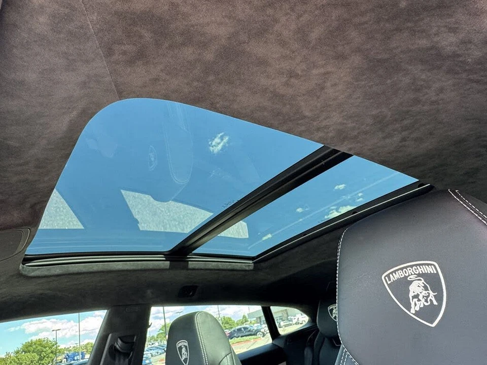 2021 Lamborghini Urus - Image 23 of 31