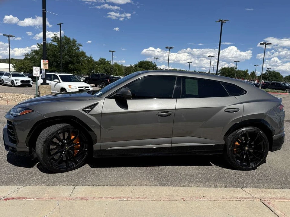 2021 Lamborghini Urus - Image 6 of 31