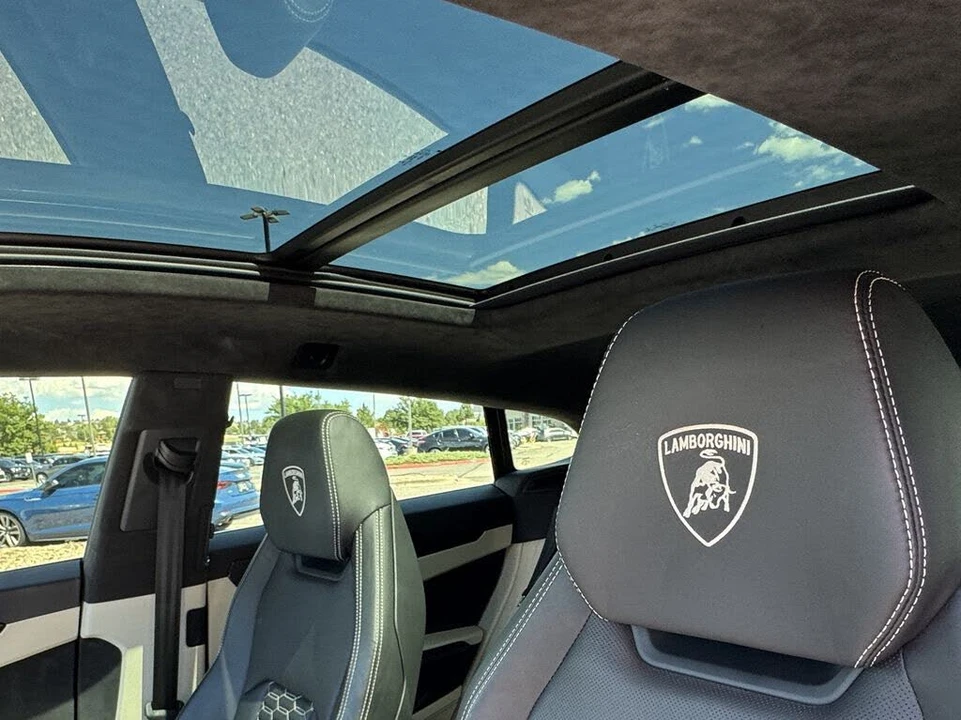 2021 Lamborghini Urus - Image 22 of 31