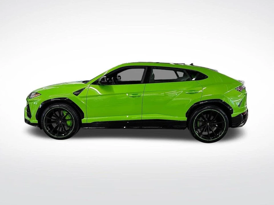 2021 Lamborghini Urus - Image 2 of 31