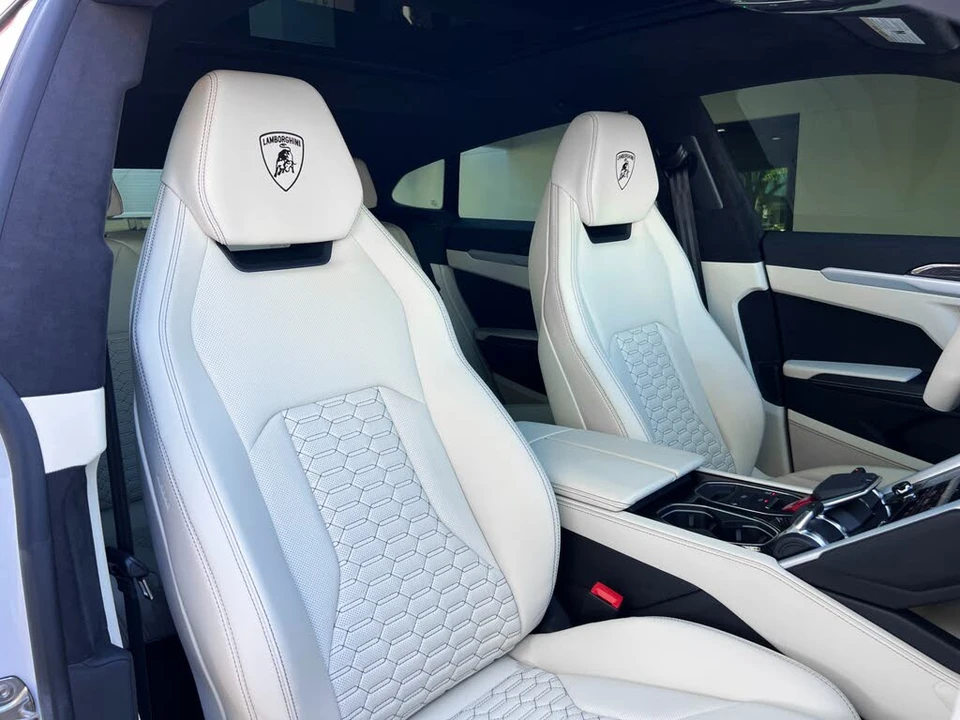 2021 Lamborghini Urus - Image 26 of 31