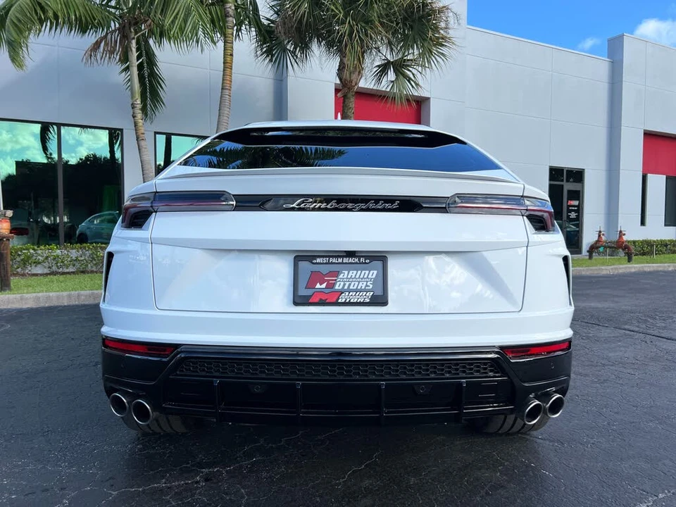 2021 Lamborghini Urus - Image 29 of 31