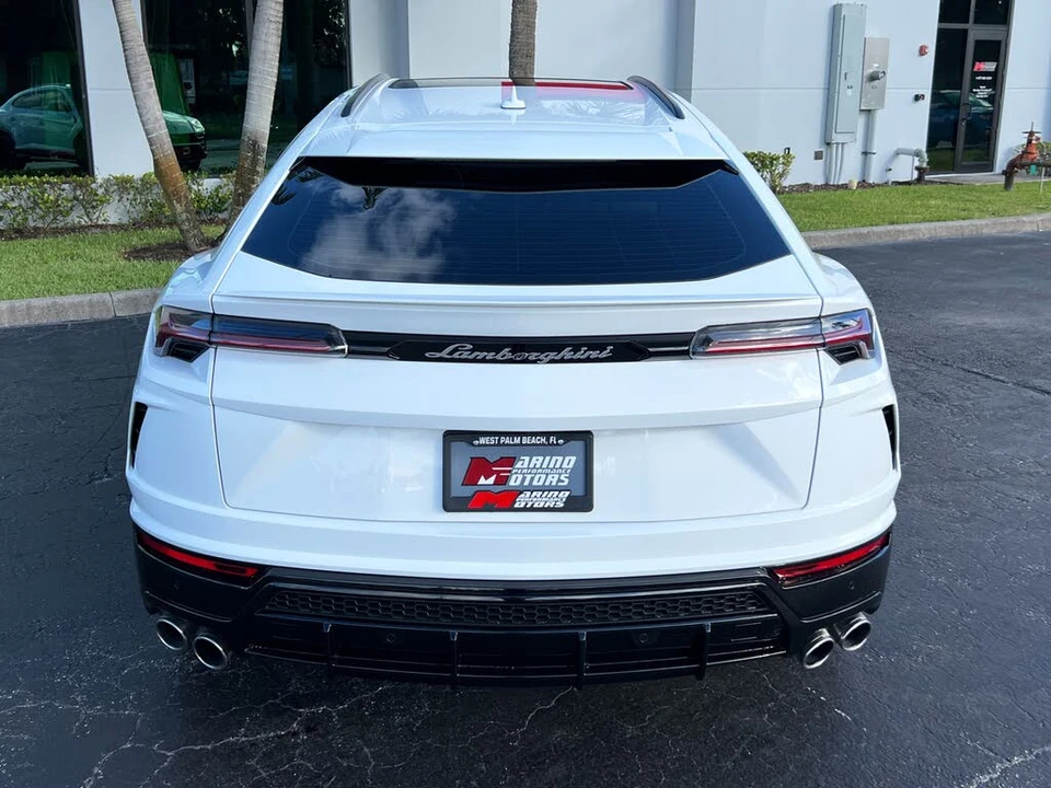 2021 Lamborghini Urus - Image 31 of 31