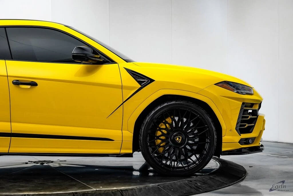 2021 Lamborghini Urus - Image 24 of 31