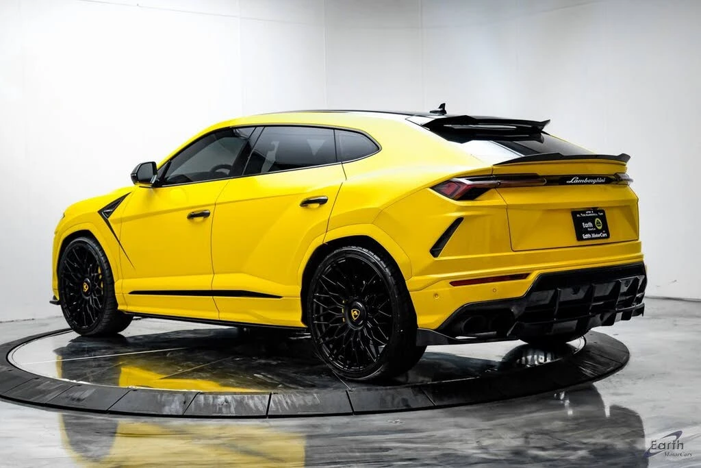 2021 Lamborghini Urus - Image 14 of 31