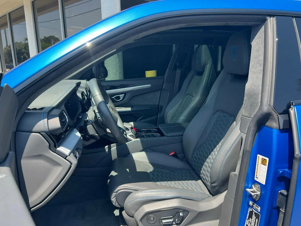 2021 Lamborghini Urus - Image 23 of 31