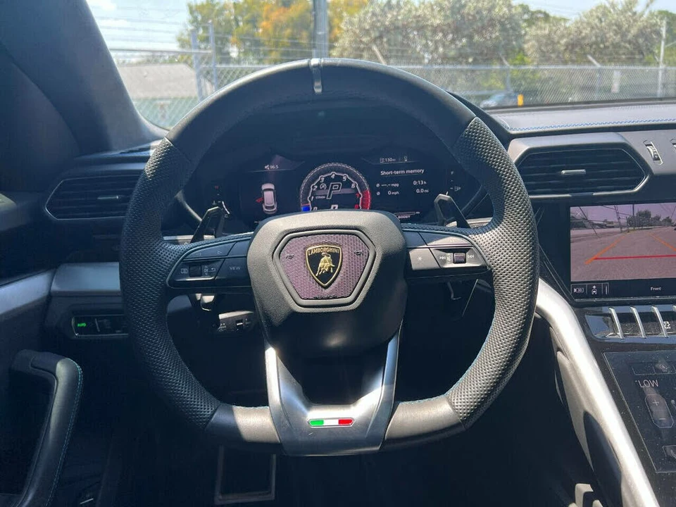 2021 Lamborghini Urus - Image 19 of 31