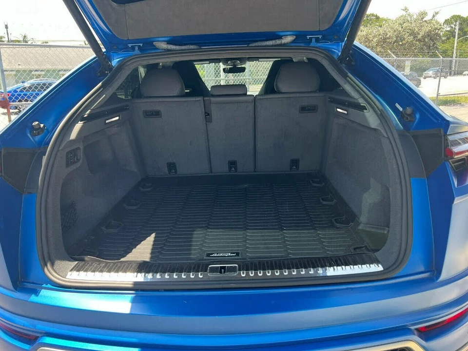 2021 Lamborghini Urus - Image 15 of 31