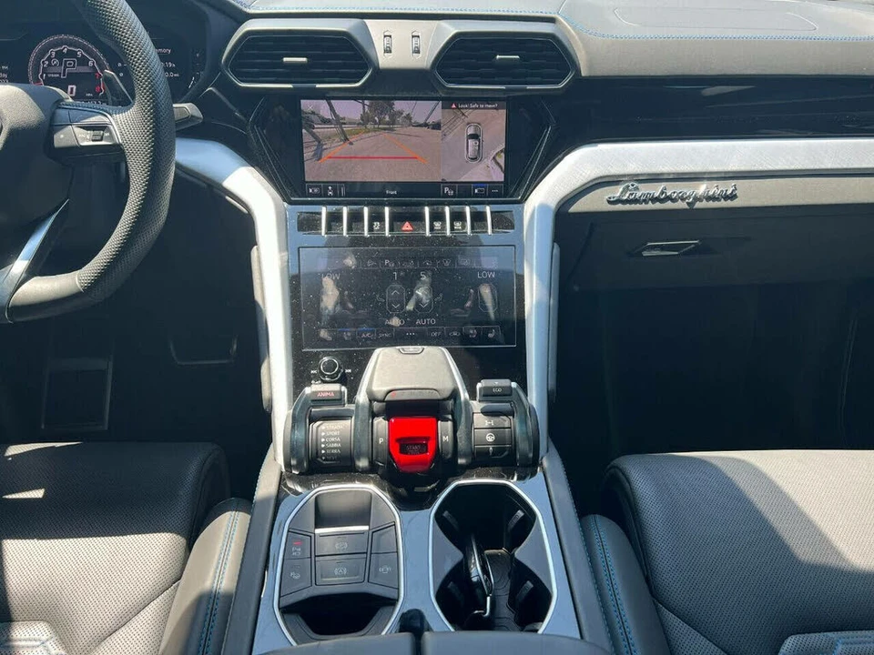 2021 Lamborghini Urus - Image 29 of 31