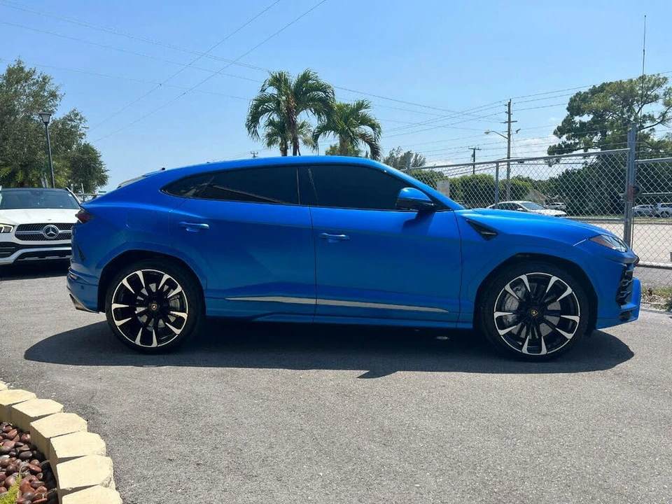2021 Lamborghini Urus - Image 8 of 31