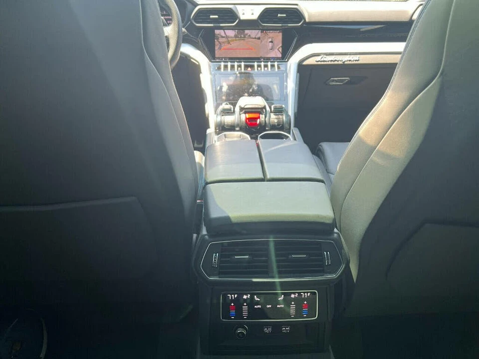 2021 Lamborghini Urus - Image 20 of 31
