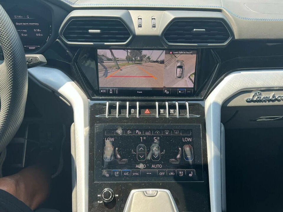 2021 Lamborghini Urus - Image 27 of 31