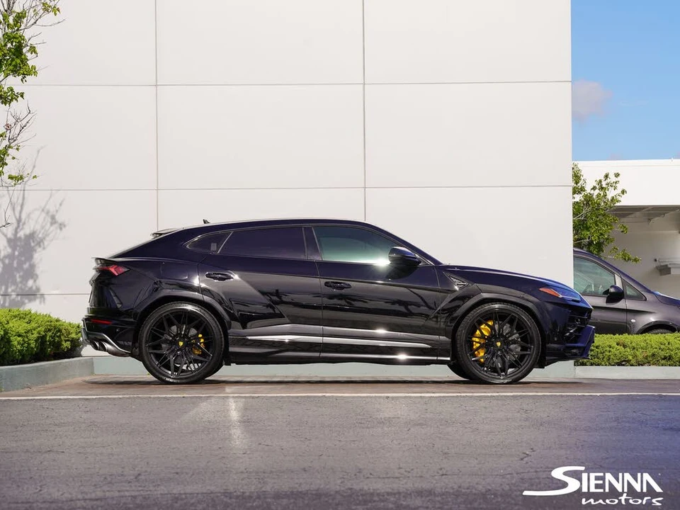 2021 Lamborghini Urus - Image 22 of 31
