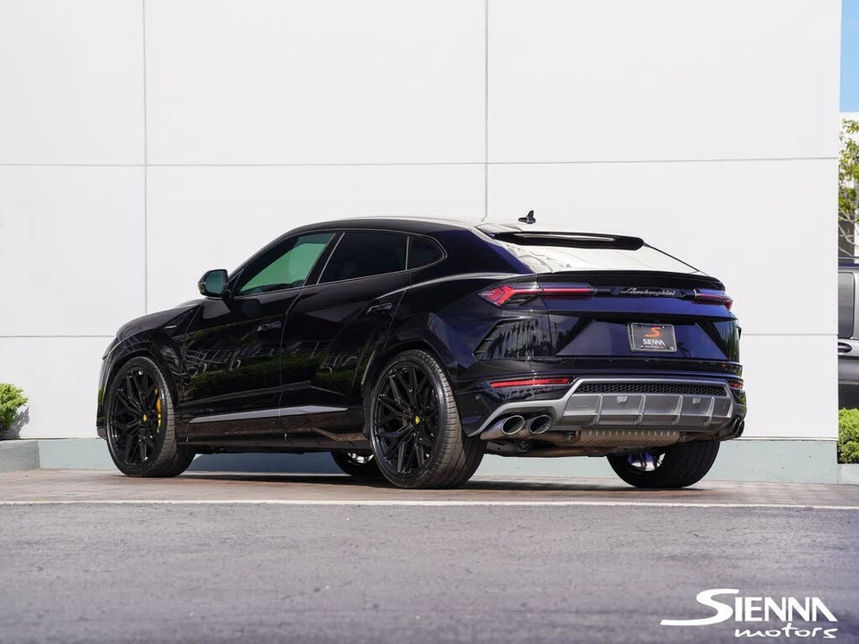 2021 Lamborghini Urus - Image 26 of 31