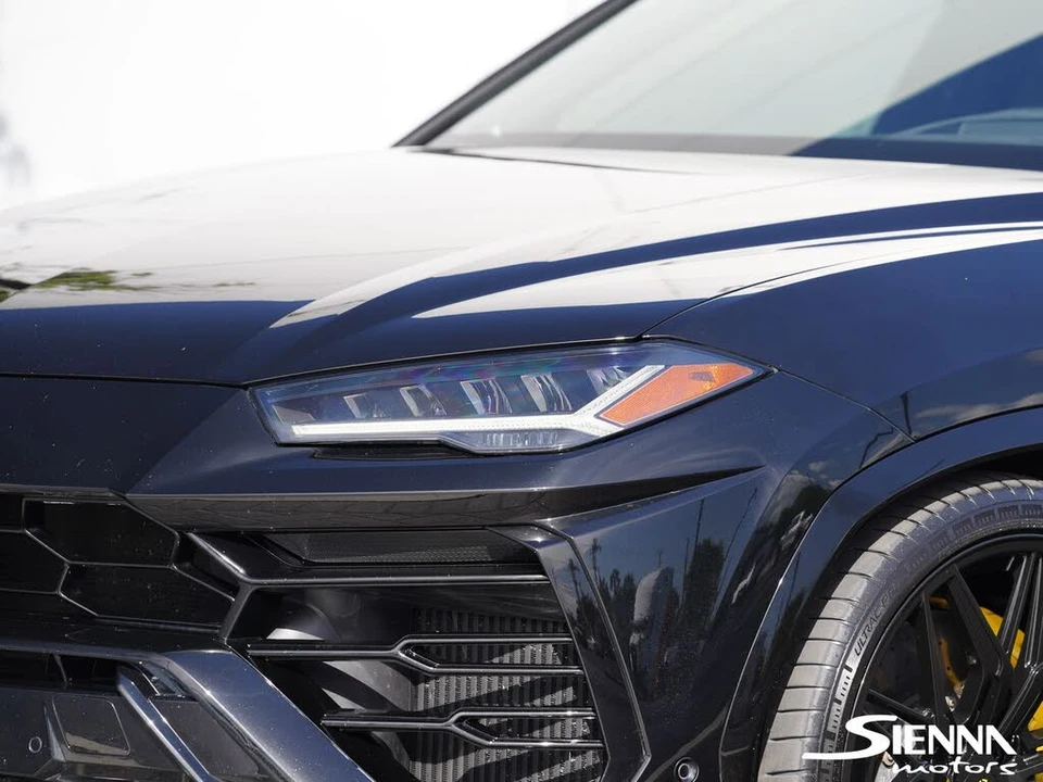 2021 Lamborghini Urus - Image 7 of 31