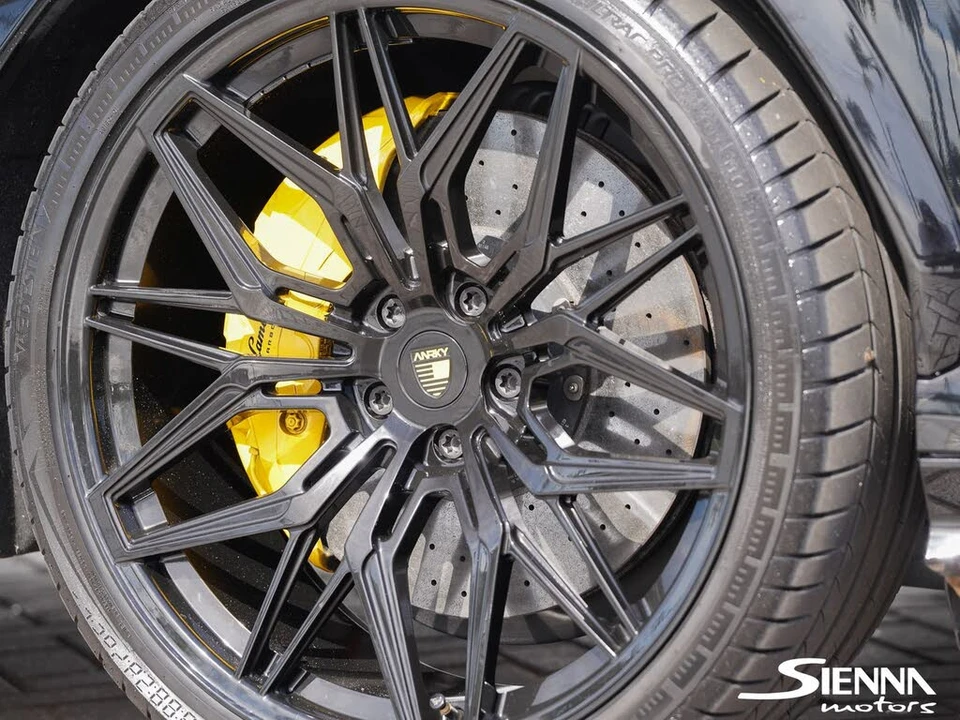 2021 Lamborghini Urus - Image 25 of 31