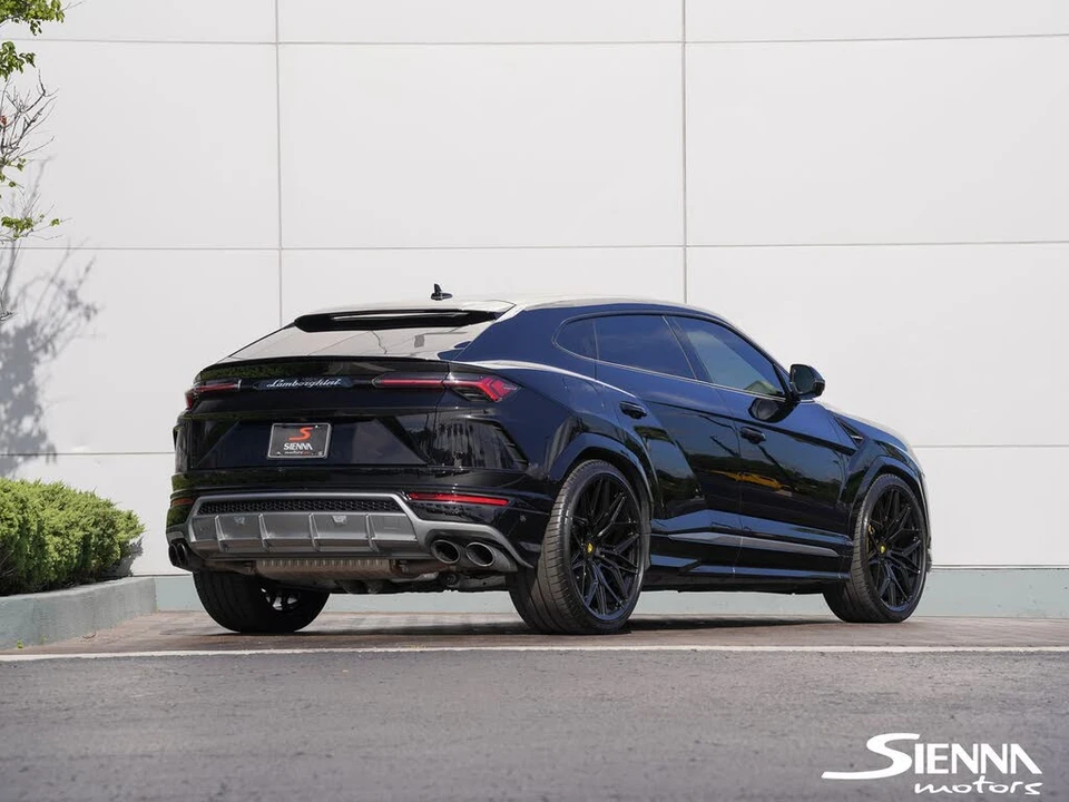 2021 Lamborghini Urus - Image 16 of 31