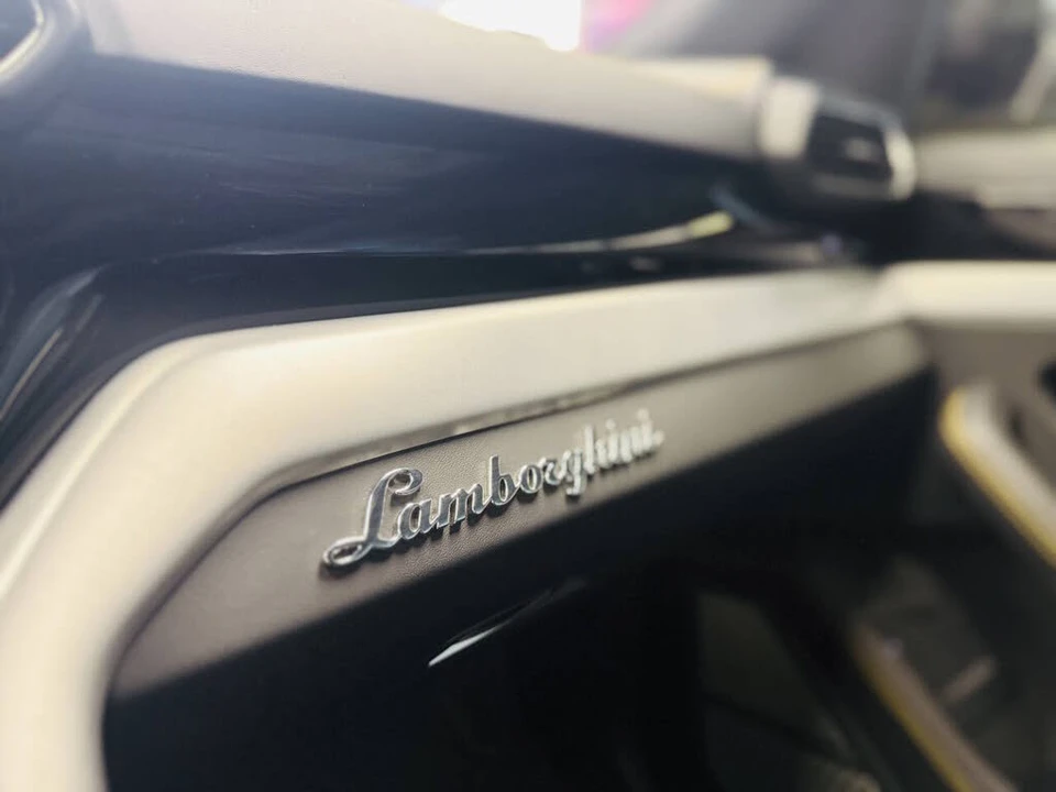 2021 Lamborghini Urus - Image 23 of 25