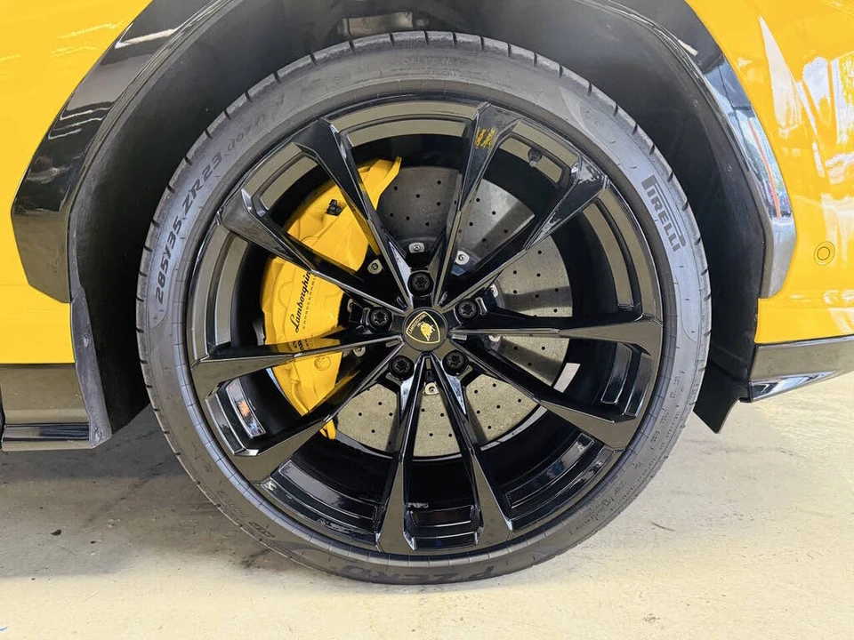 2021 Lamborghini Urus - Image 13 of 25