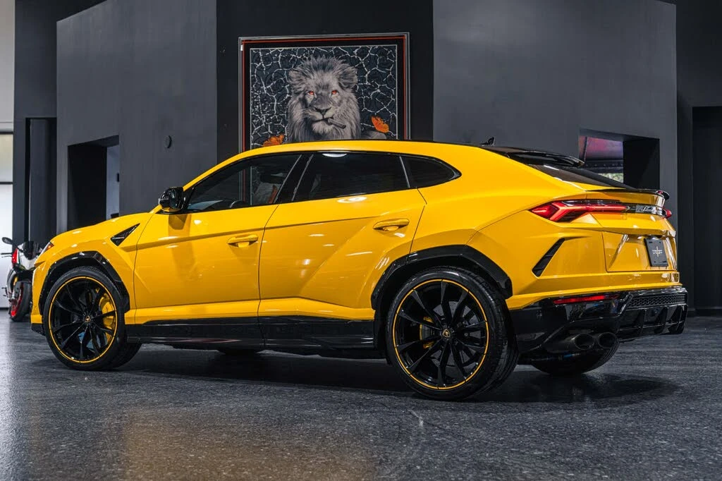 2021 Lamborghini Urus - Image 24 of 31