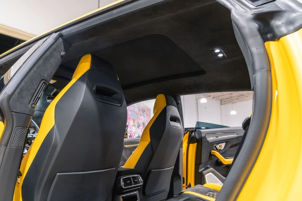 2021 Lamborghini Urus - Image 12 of 31