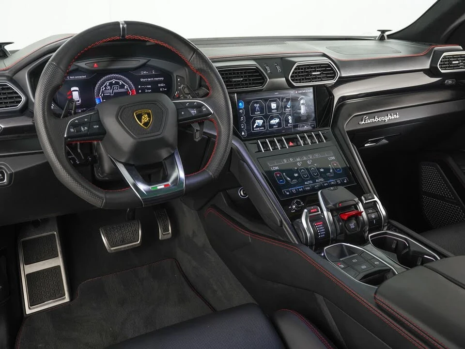 2021 Lamborghini Urus - Image 15 of 31