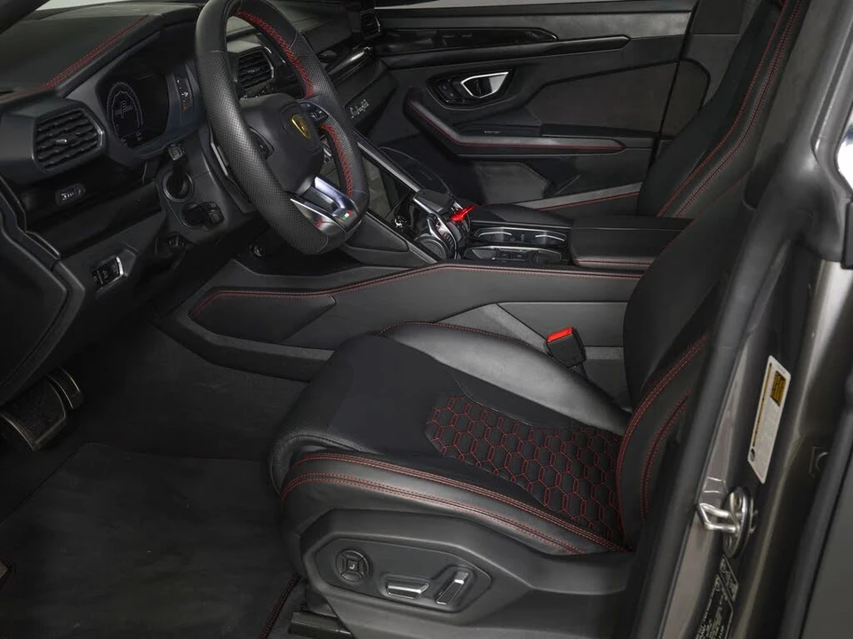 2021 Lamborghini Urus - Image 13 of 31