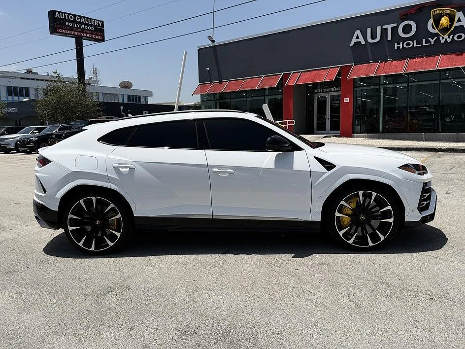 2021 Lamborghini Urus - Image 9 of 31