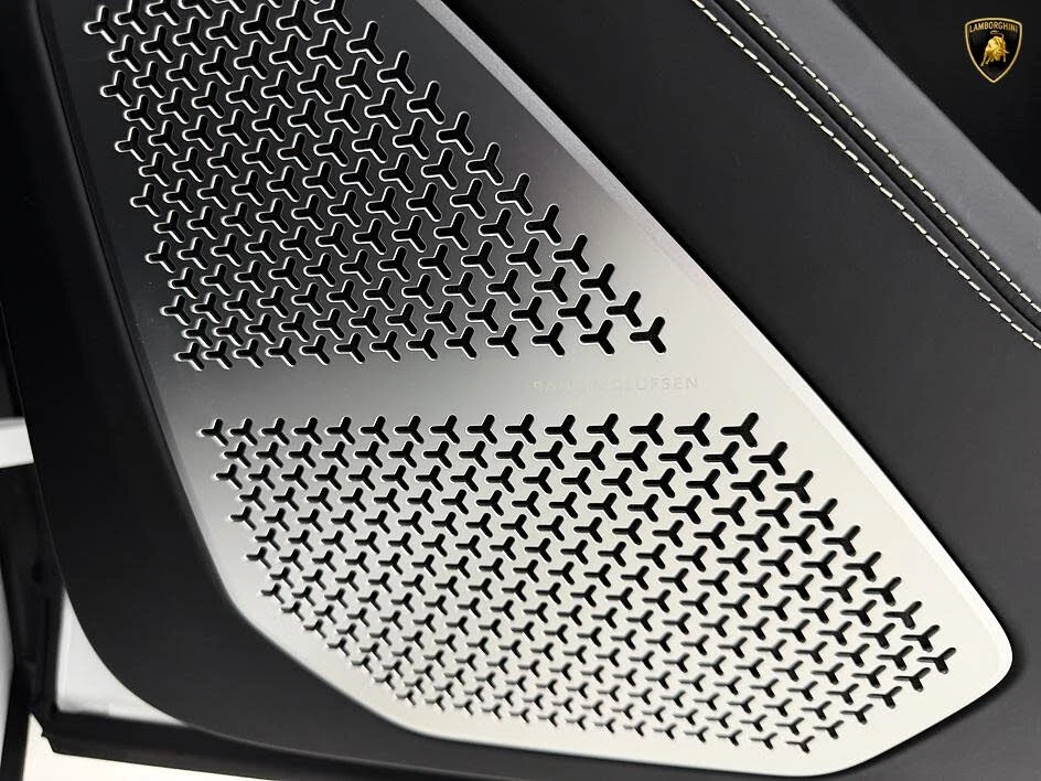 2021 Lamborghini Urus - Image 23 of 31