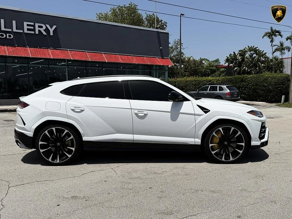 2021 Lamborghini Urus - Image 8 of 31