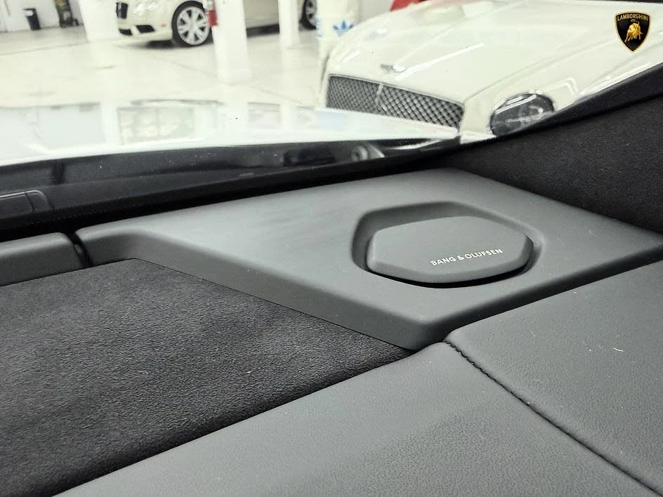 2021 Lamborghini Urus - Image 22 of 31