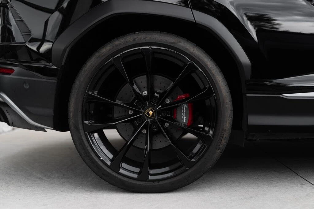 2021 Lamborghini Urus - Image 8 of 31