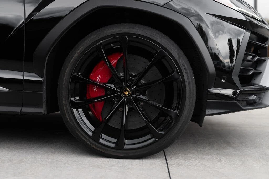 2021 Lamborghini Urus - Image 7 of 31
