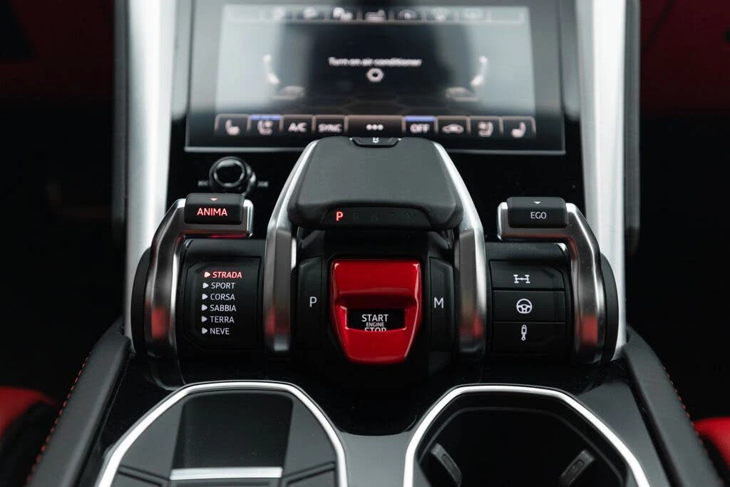 2021 Lamborghini Urus - Image 19 of 31